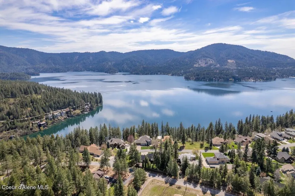 4263 E Burchell Drive Hayden ID 83835