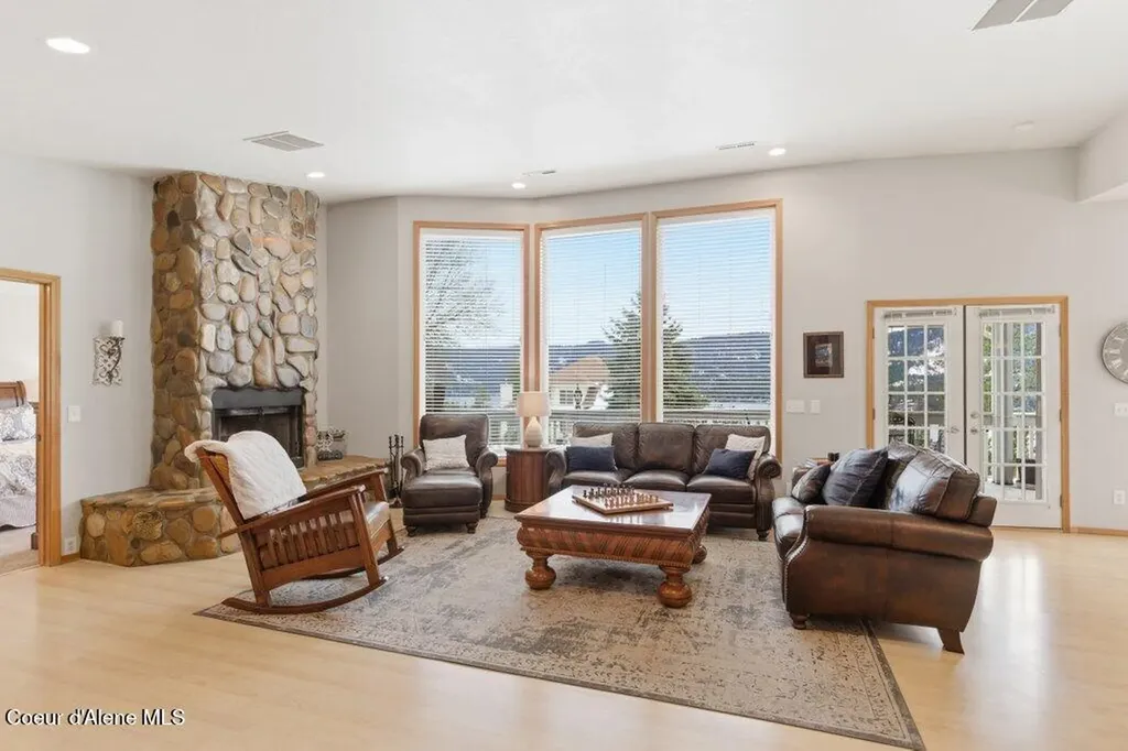 4263 E Burchell Drive Hayden ID 83835