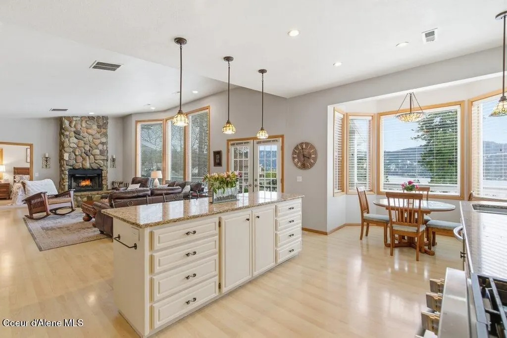 4263 E Burchell Drive Hayden ID 83835
