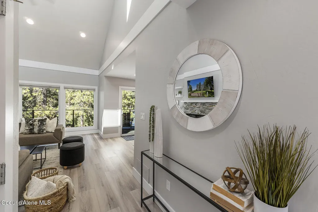 10637 N Friar Drive Hayden ID 83835
