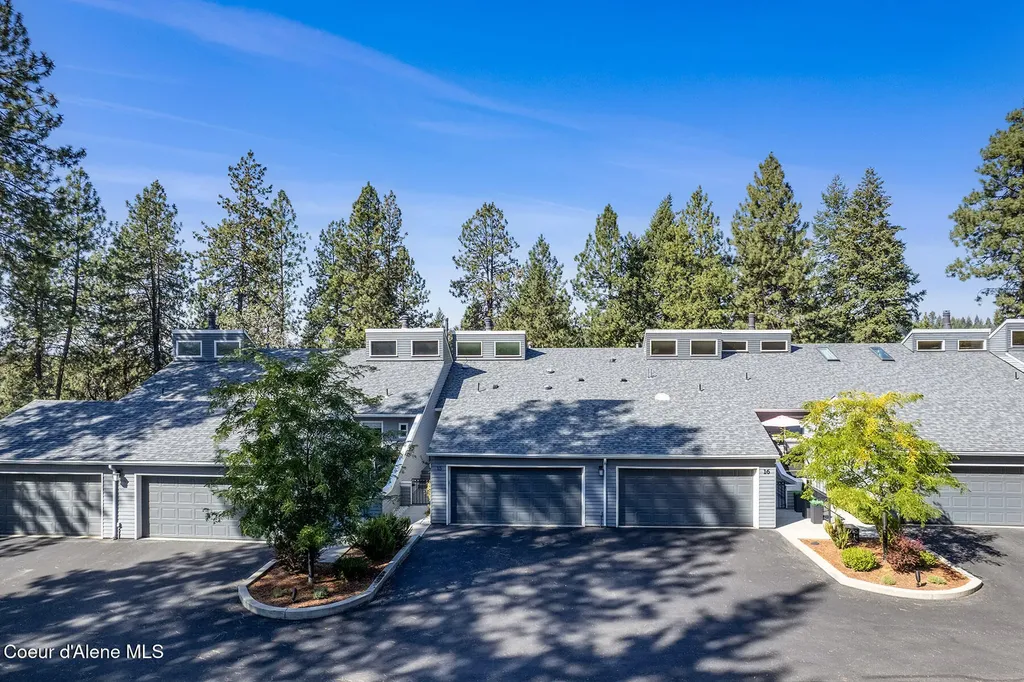 10637 N Friar Drive Hayden ID 83835