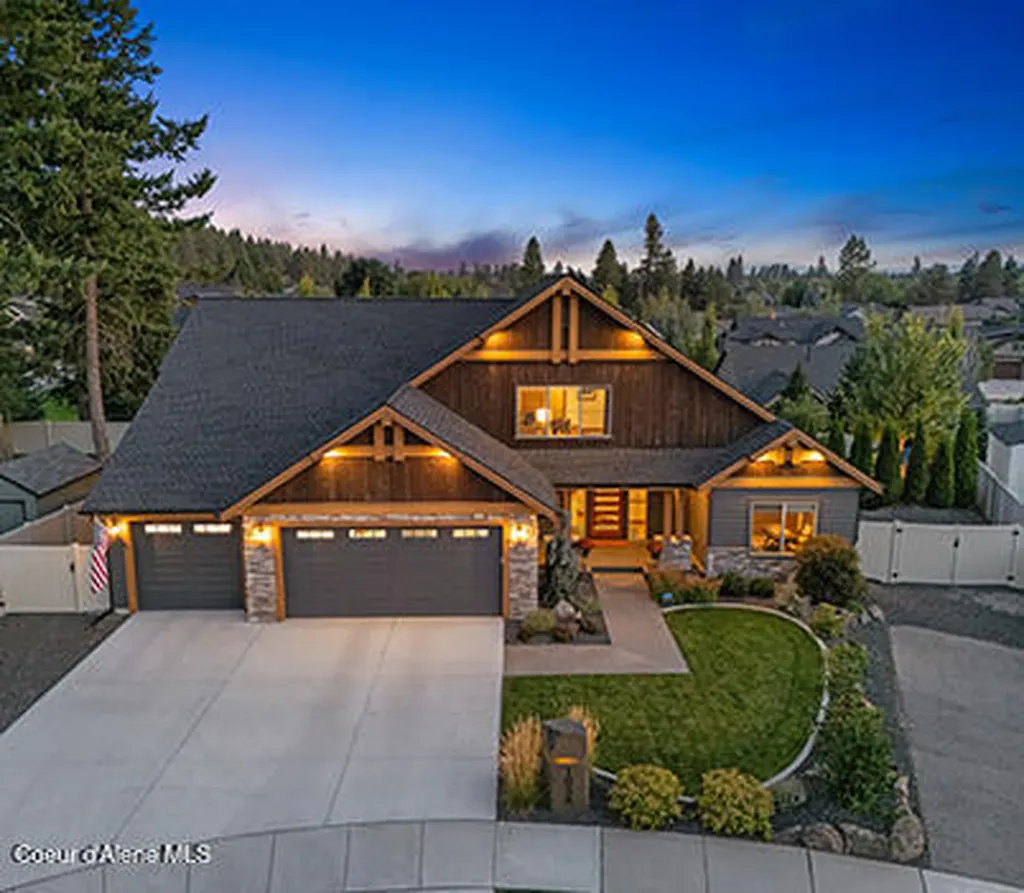 9299 N Oliver Lane Hayden ID 83835