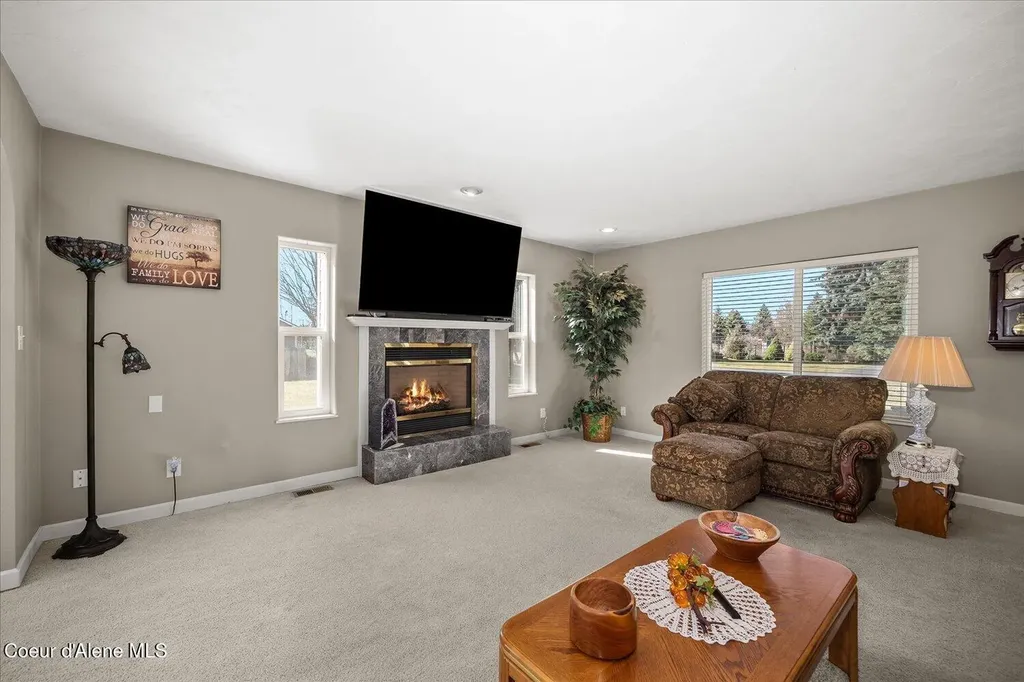 7520 N Mount Carrol Street Dalton Gardens ID 83815