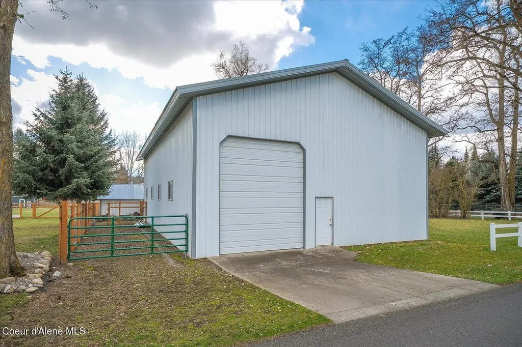 7520 N Mount Carrol Street Dalton Gardens ID 83815