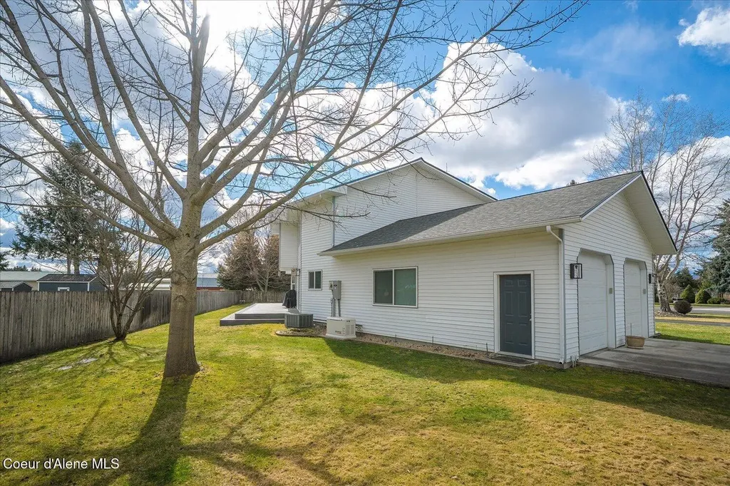 7520 N Mount Carrol Street Dalton Gardens ID 83815