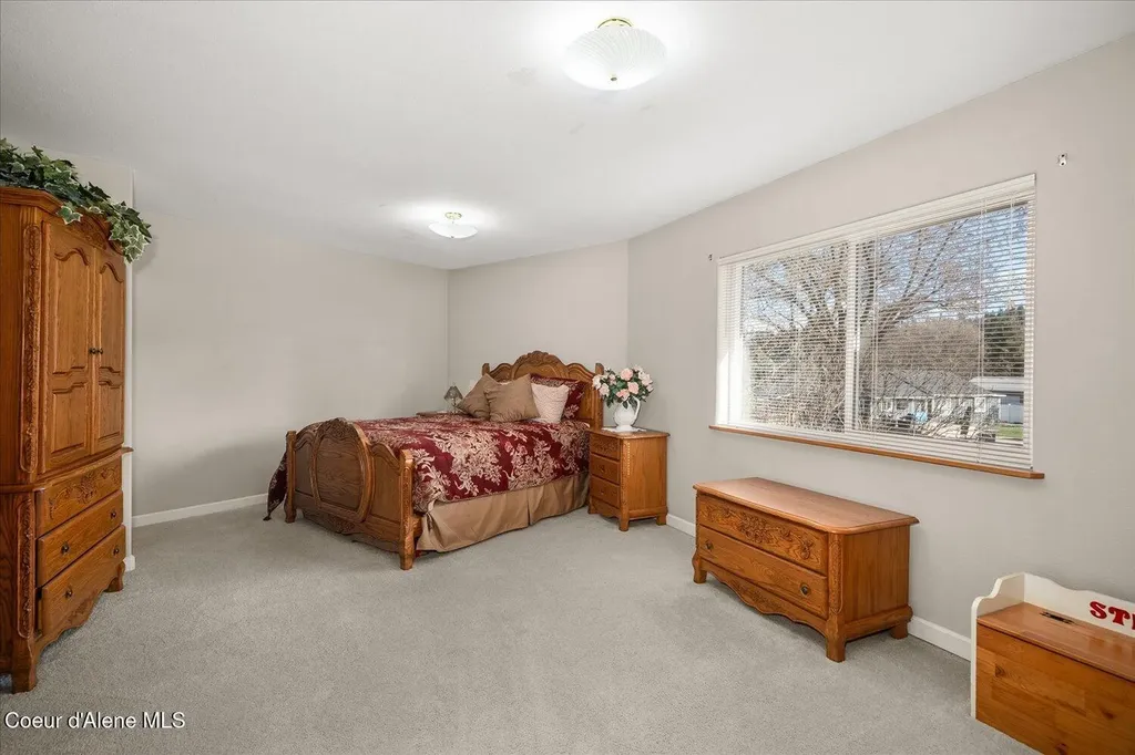7520 N Mount Carrol Street Dalton Gardens ID 83815
