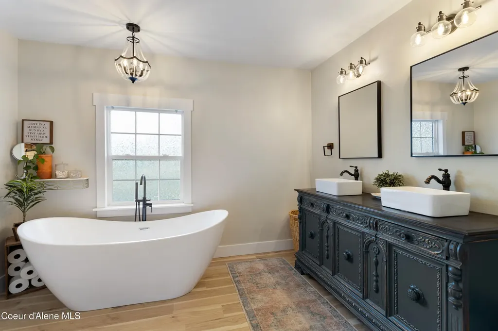 87 Rock Road Sandpoint ID 83864