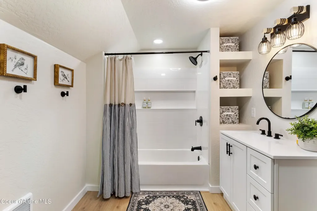 87 Rock Road Sandpoint ID 83864
