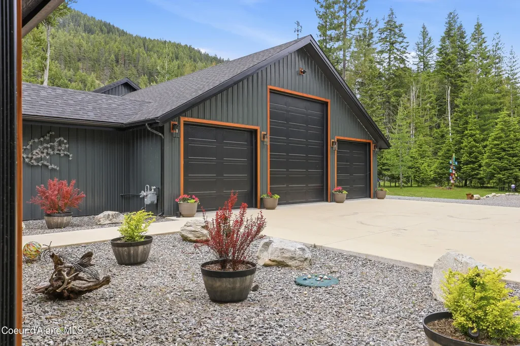12794 N Boyer Road Sandpoint ID 83864