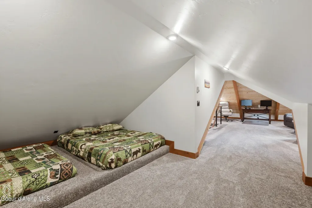 12794 N Boyer Road Sandpoint ID 83864