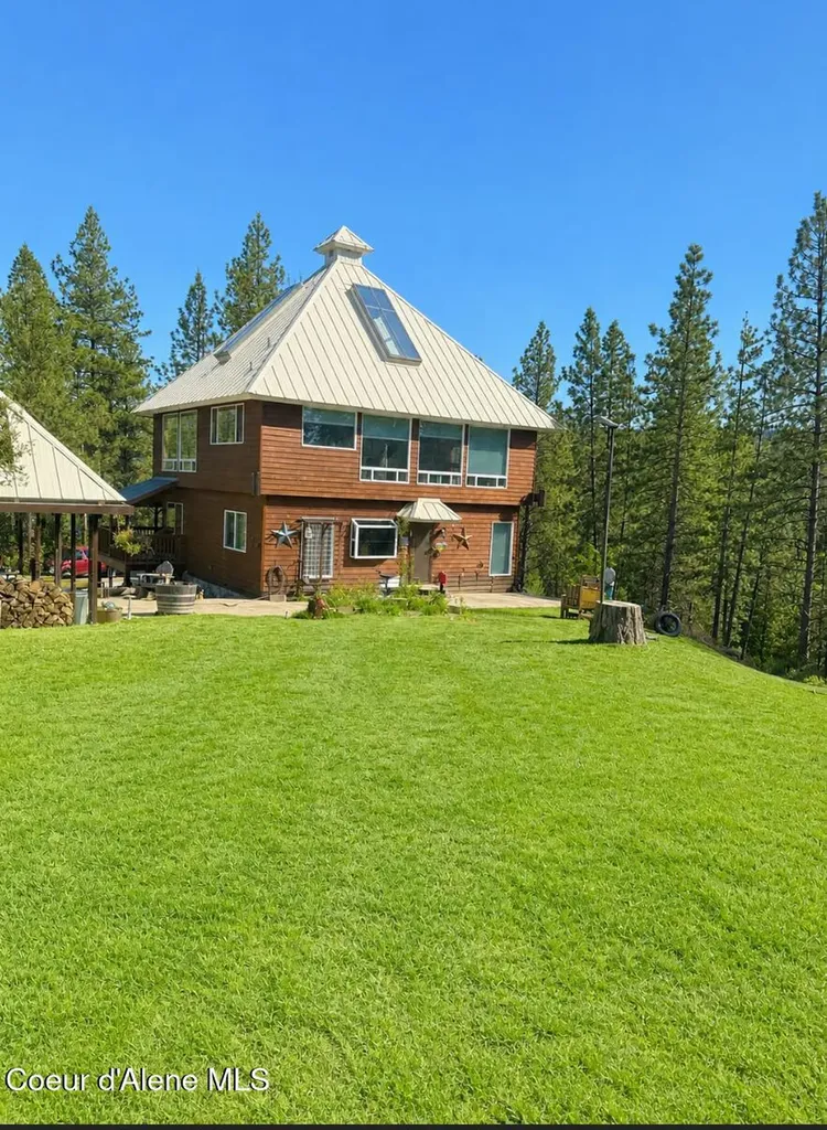 483 Paradise Lane Pinehurst ID 83850