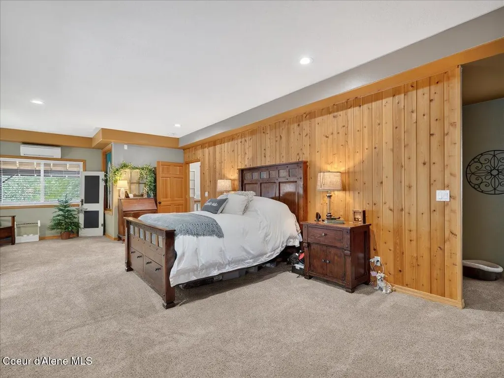 483 Paradise Lane Pinehurst ID 83850