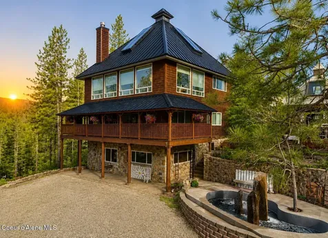 483 Paradise Lane Pinehurst ID 83850