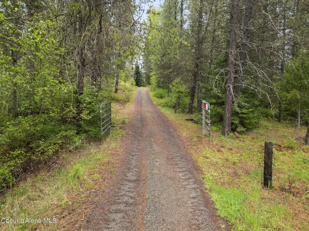 351 W Branch Road Priest River ID 83856