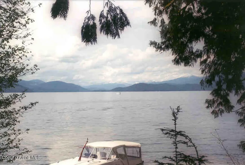 20 Bartoo Island Shore Priest Lake ID 83856