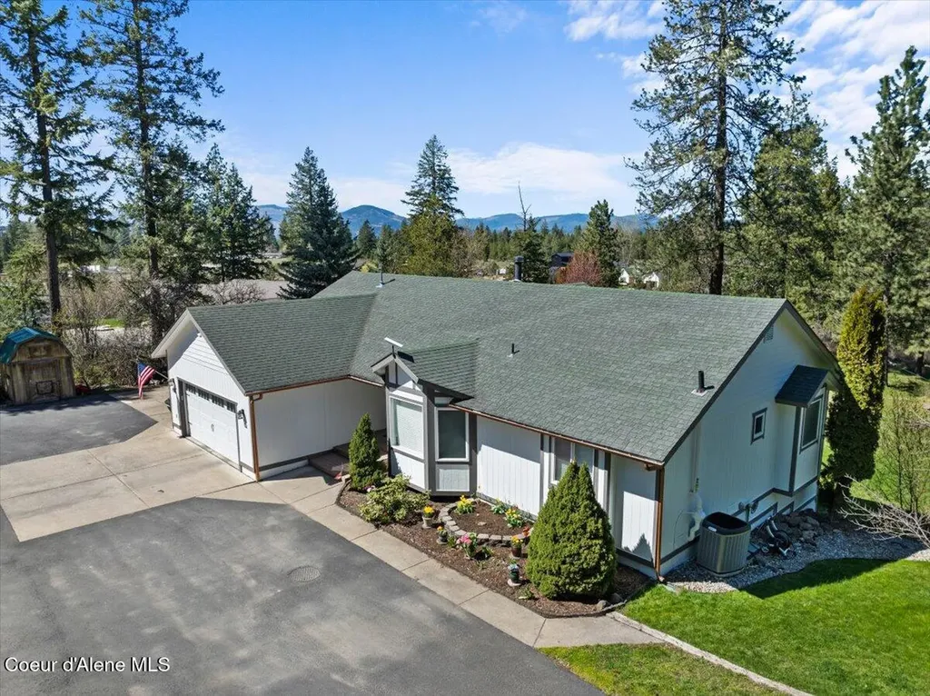 2447 E Garwood Road Hayden ID 83835
