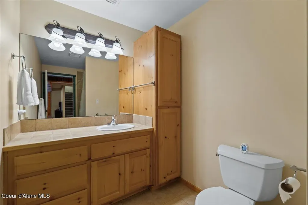 2447 E Garwood Road Hayden ID 83835