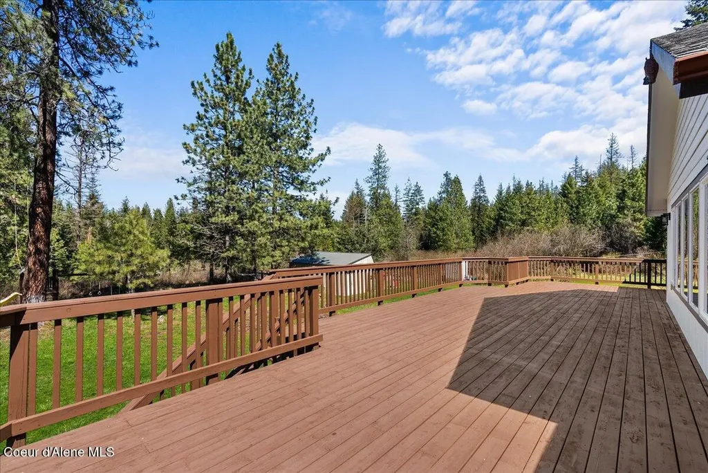 2447 E Garwood Road Hayden ID 83835