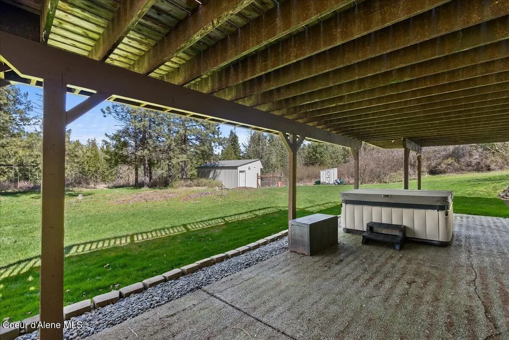 2447 E Garwood Road Hayden ID 83835