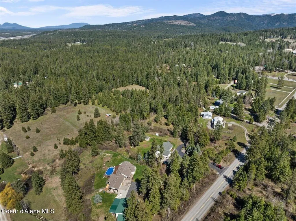 2447 E Garwood Road Hayden ID 83835