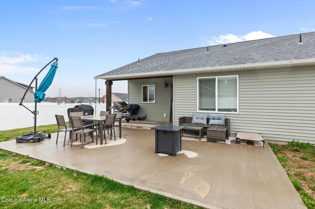 5914 W Irish Drive Rathdrum ID 83858