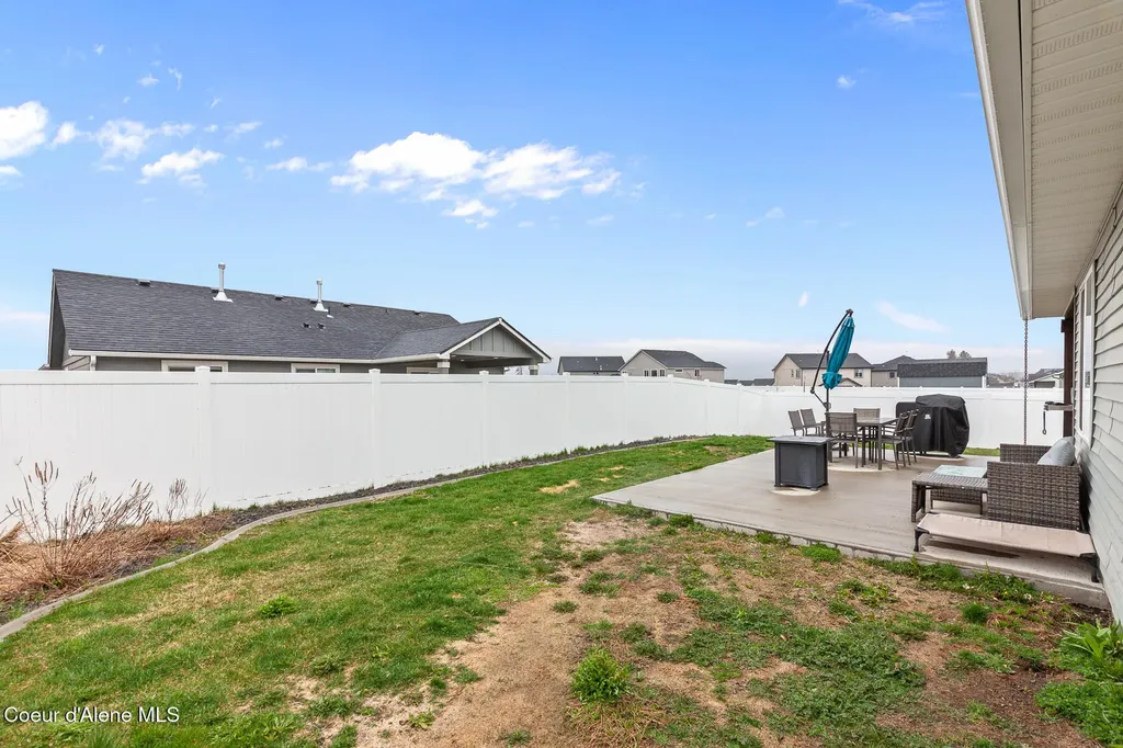 5914 W Irish Drive Rathdrum ID 83858