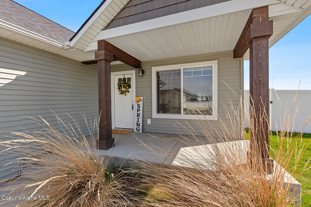 5914 W Irish Drive Rathdrum ID 83858