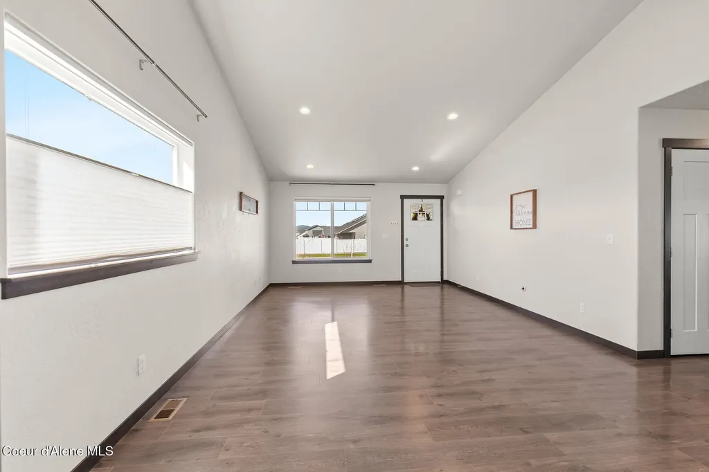 5914 W Irish Drive Rathdrum ID 83858