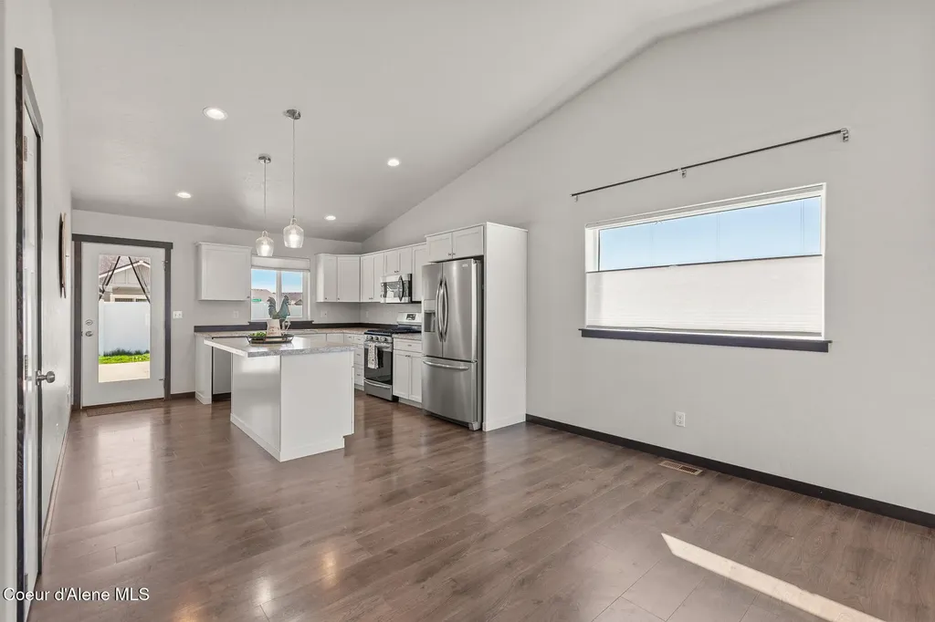 5914 W Irish Drive Rathdrum ID 83858