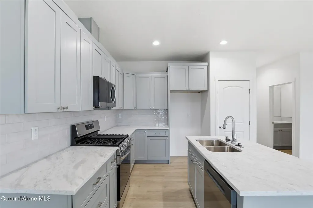 685 N Creative Way (lot 9) Post Falls ID 83854