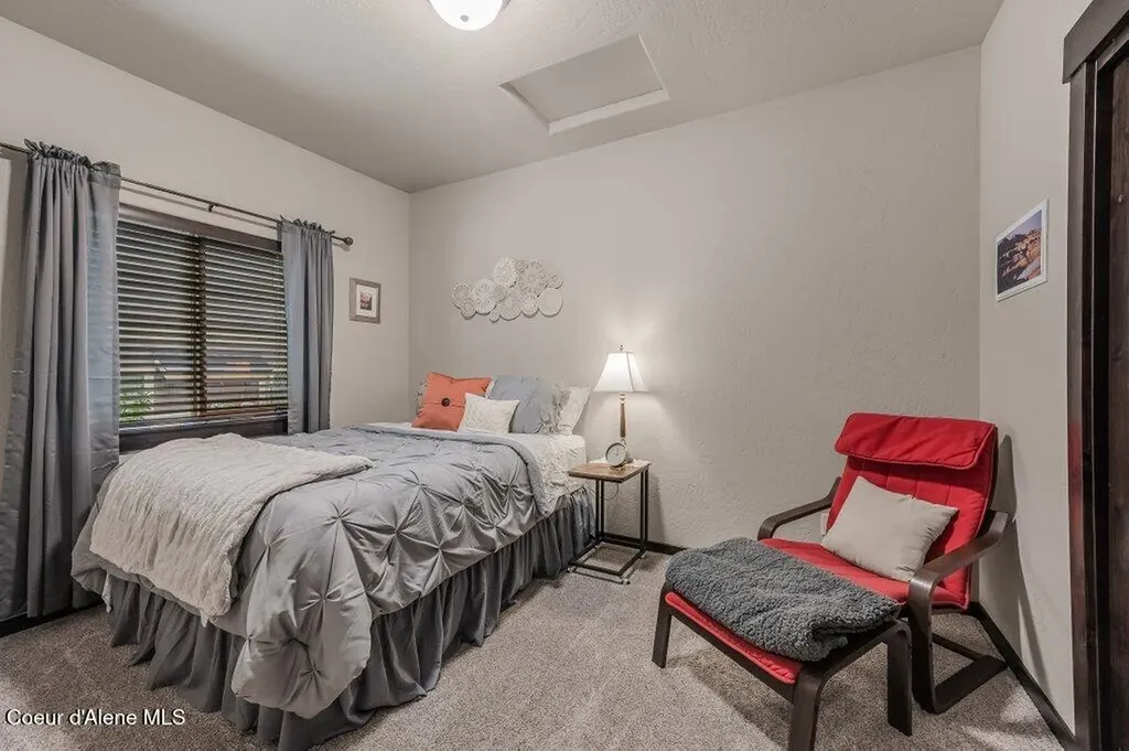 1055 E Maroon Creek Drive Hayden ID 83835