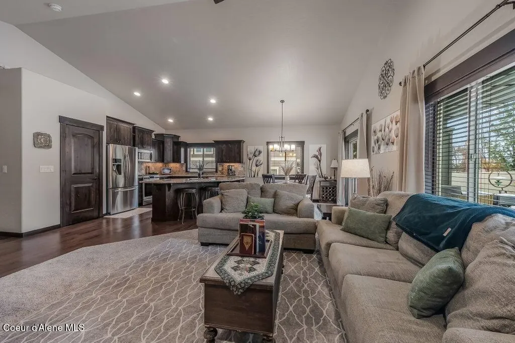 1055 E Maroon Creek Drive Hayden ID 83835