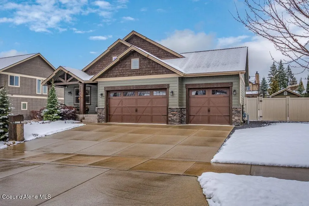 1055 E Maroon Creek Drive Hayden ID 83835