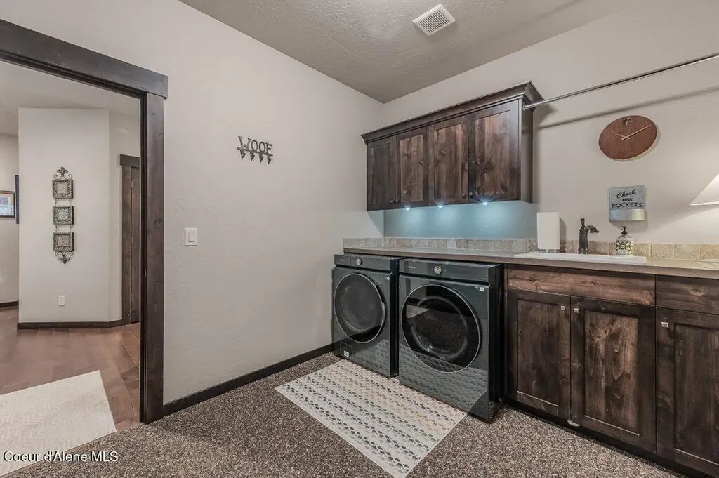 1055 E Maroon Creek Drive Hayden ID 83835