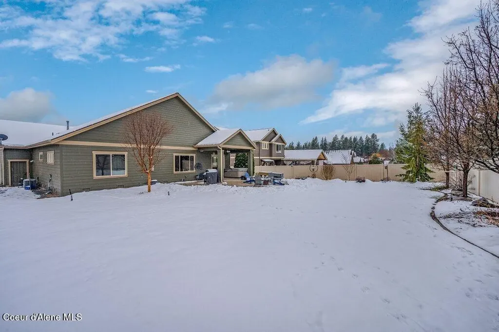 1055 E Maroon Creek Drive Hayden ID 83835