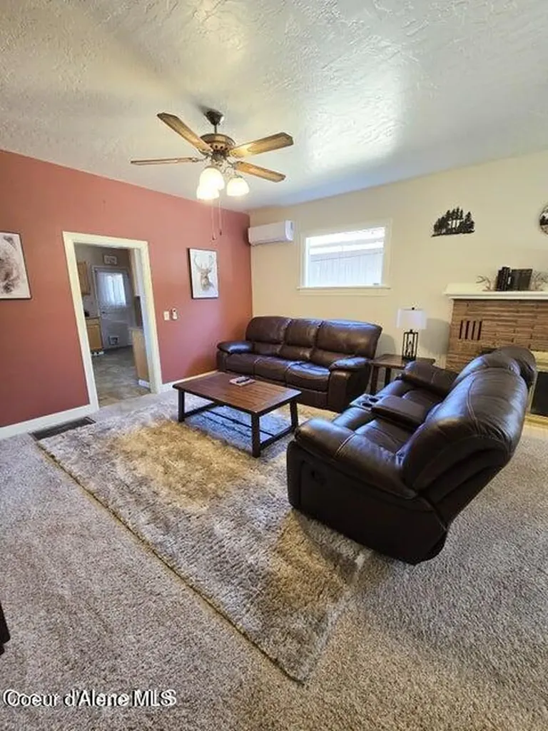 409 Pine Street Wallace ID 83873