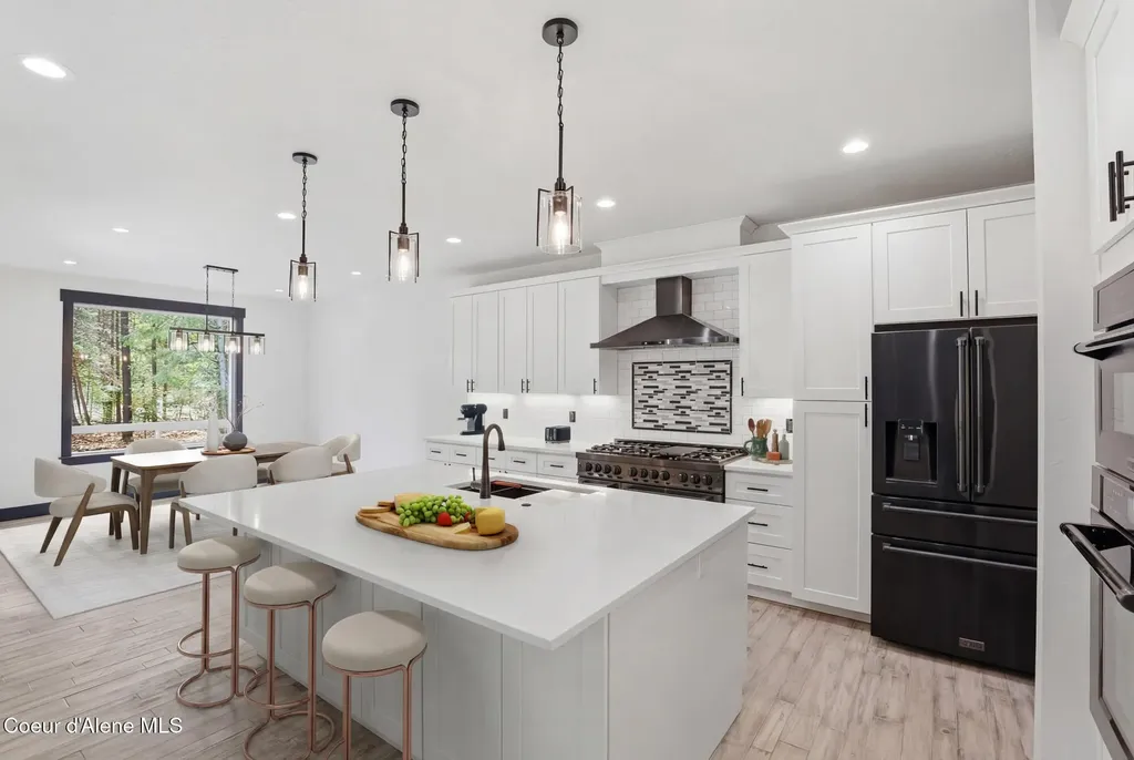 10245 E Bunco Road Athol ID 83801