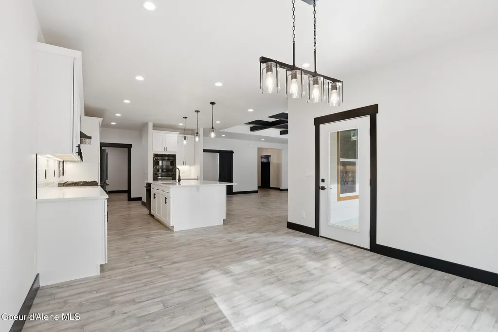 10245 E Bunco Road Athol ID 83801