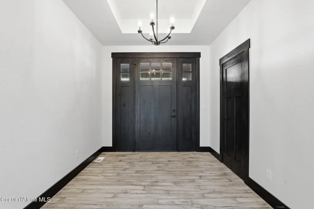 10245 E Bunco Road Athol ID 83801