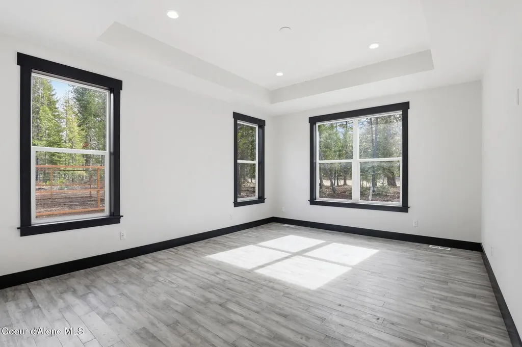 10245 E Bunco Road Athol ID 83801