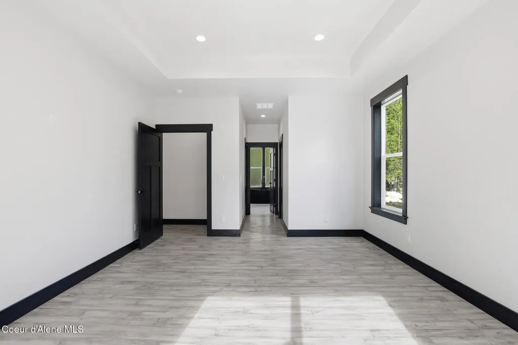 10245 E Bunco Road Athol ID 83801