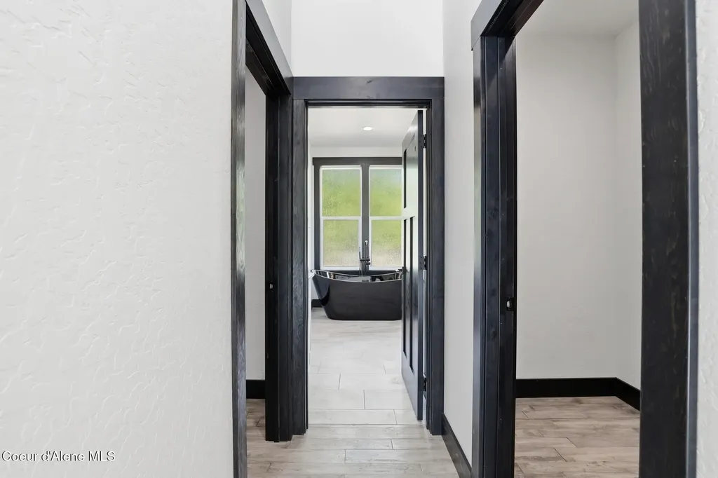 10245 E Bunco Road Athol ID 83801