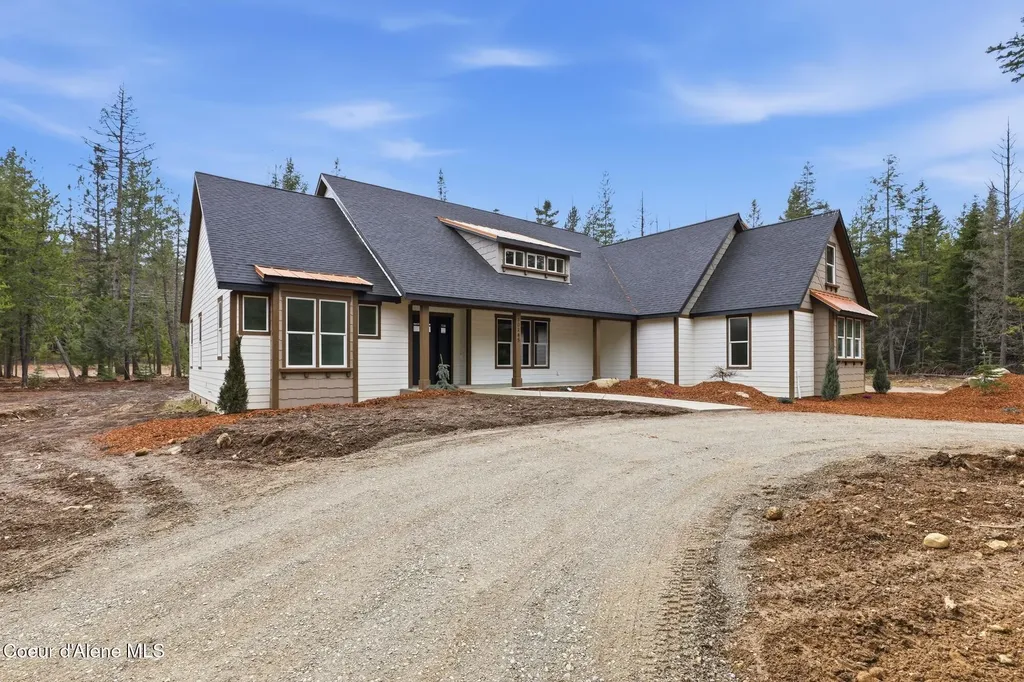 10245 E Bunco Road Athol ID 83801
