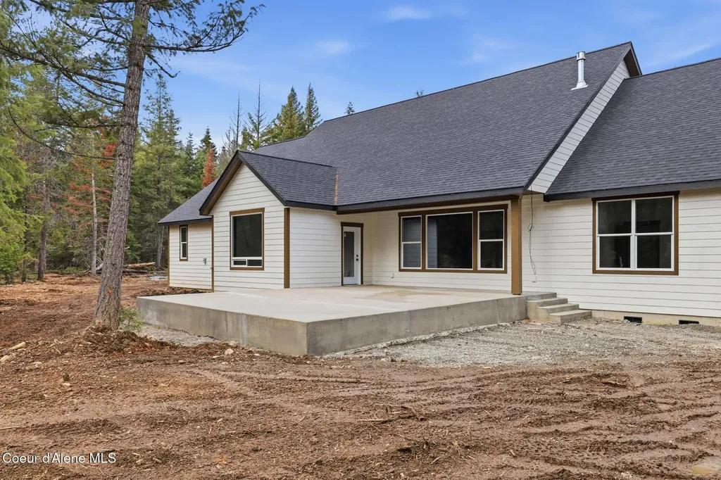 10245 E Bunco Road Athol ID 83801