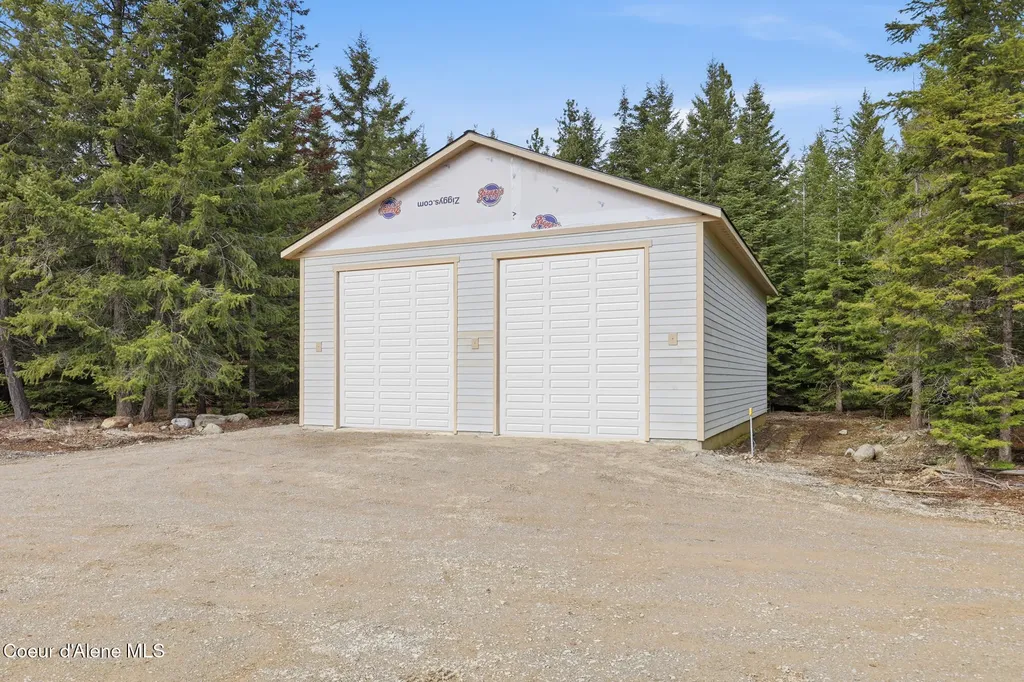 10245 E Bunco Road Athol ID 83801