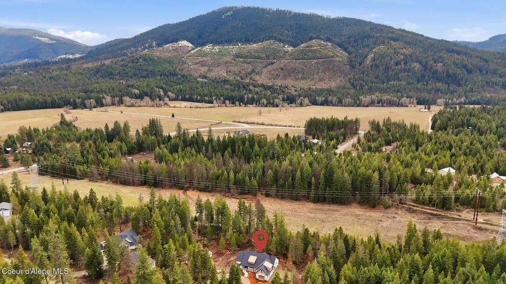 10245 E Bunco Road Athol ID 83801
