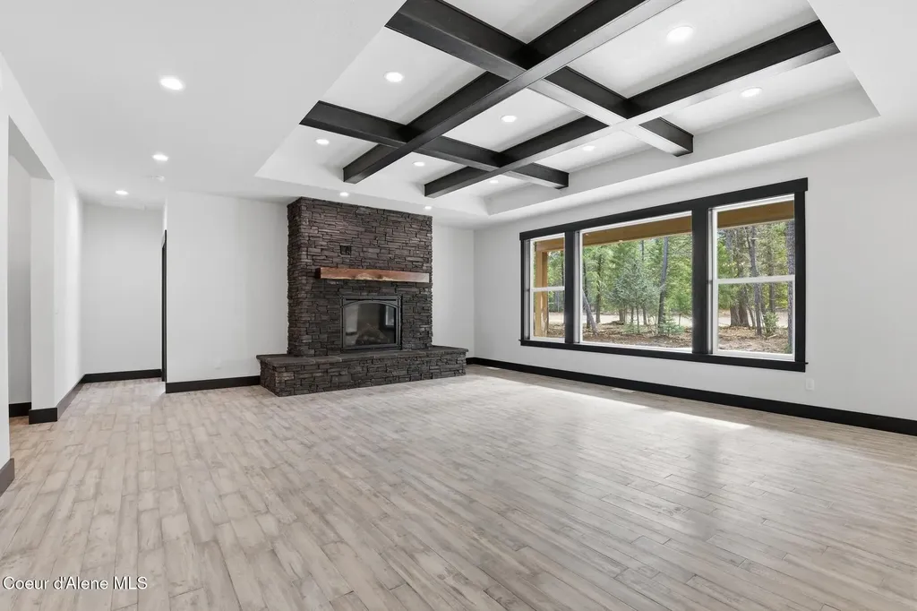 10245 E Bunco Road Athol ID 83801