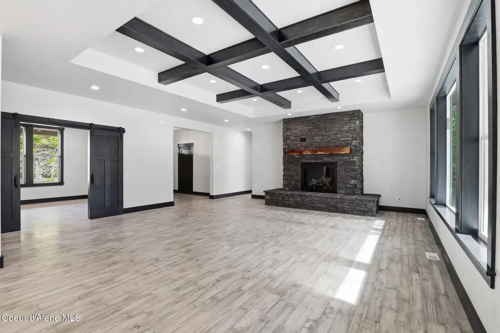 10245 E Bunco Road Athol ID 83801