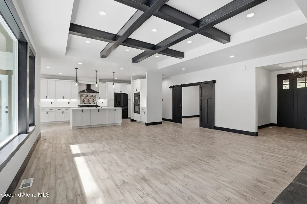 10245 E Bunco Road Athol ID 83801