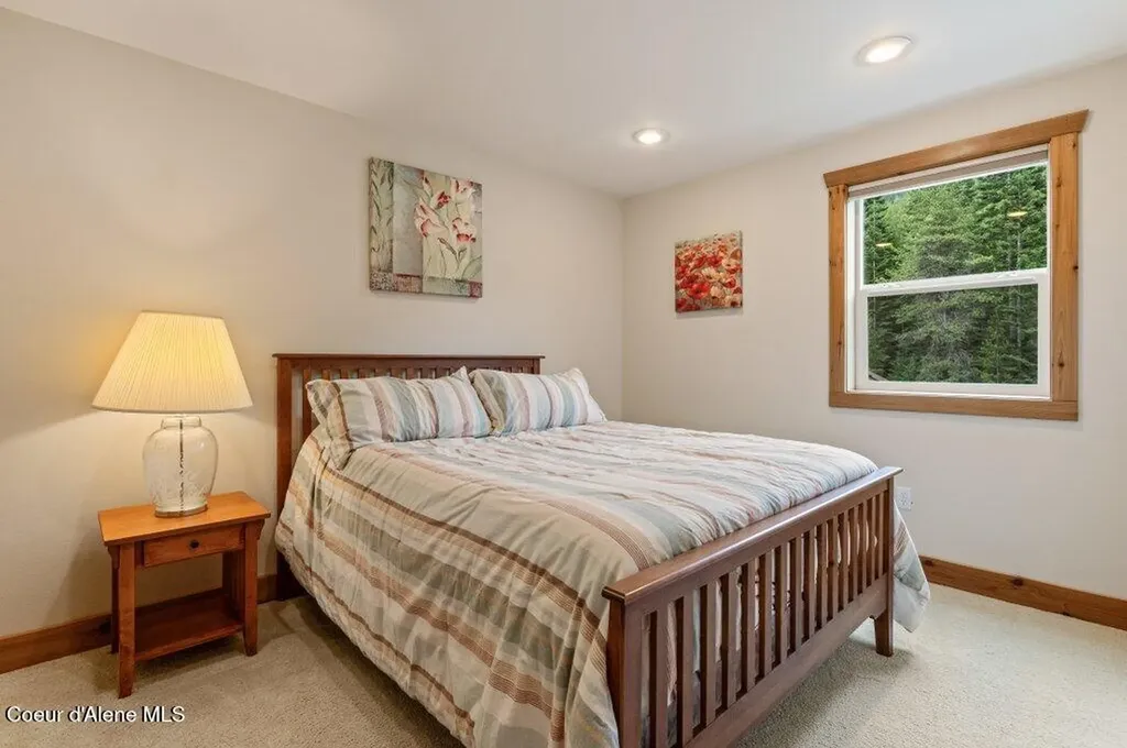 88 Fenway Road Sagle ID 83860